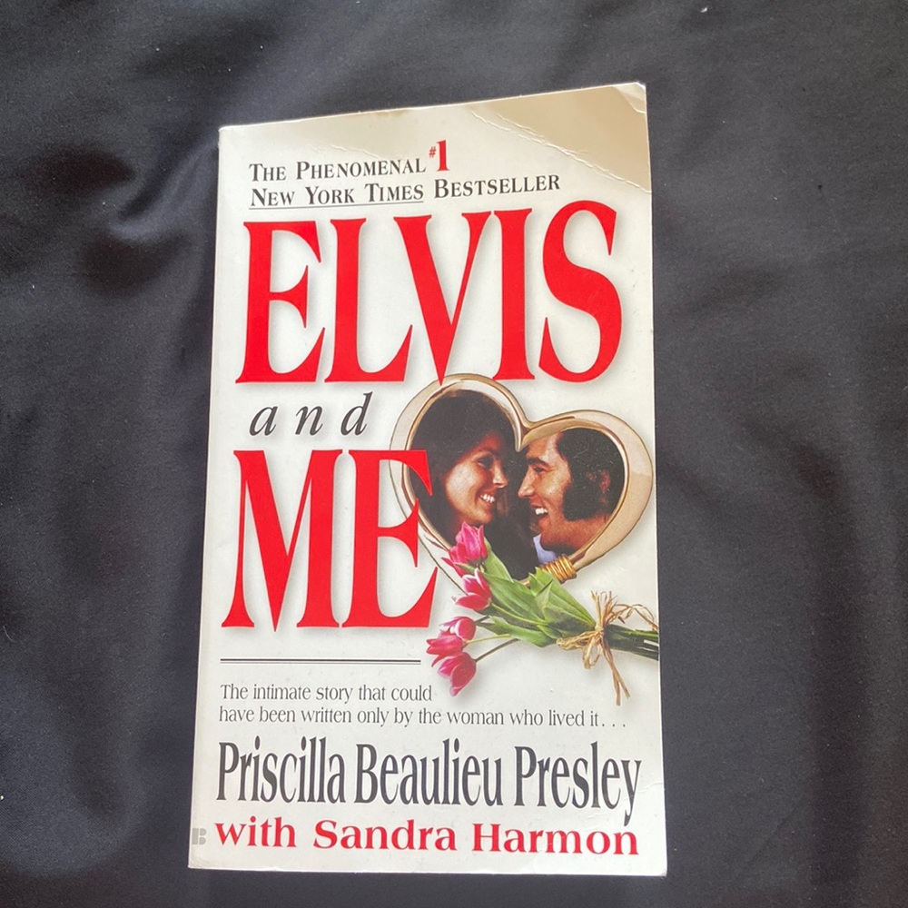 elvis and me book written by priscilla